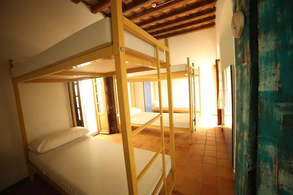 Wake Up In Tarifa Hostel & Restaurant Lounge-1