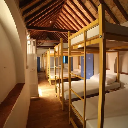 Wake Up In Tarifa Hostel & Restaurant Lounge-3